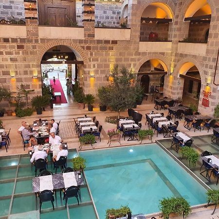 Cesme Kanuni Kervansaray Historical Hotel Kültér fotó