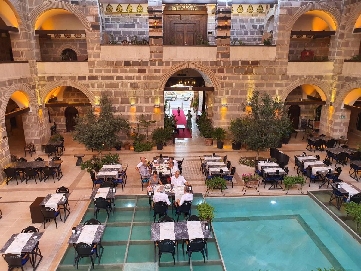 Cesme Kanuni Kervansaray Historical Hotel Kültér fotó