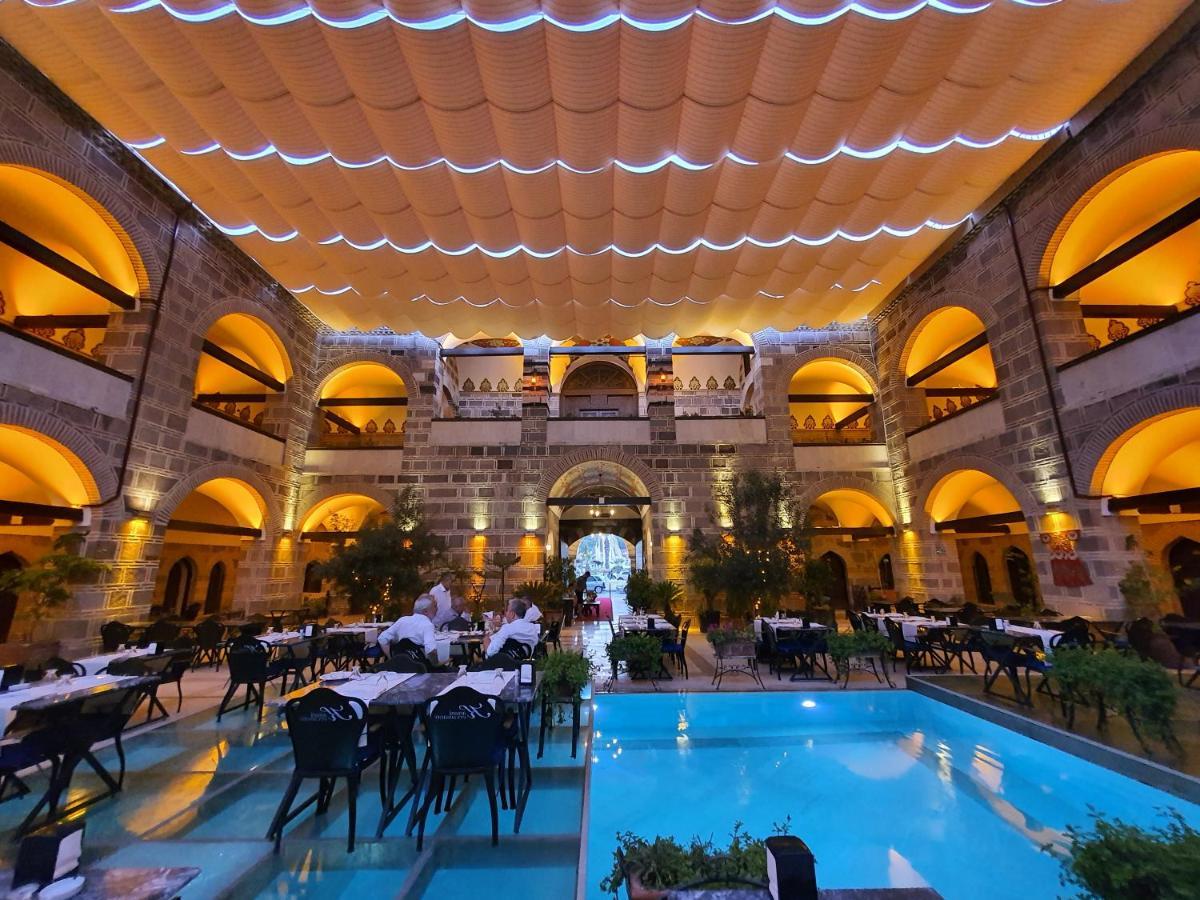 Cesme Kanuni Kervansaray Historical Hotel Kültér fotó