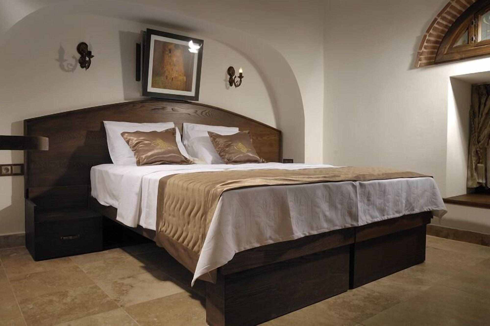 Cesme Kanuni Kervansaray Historical Hotel Kültér fotó
