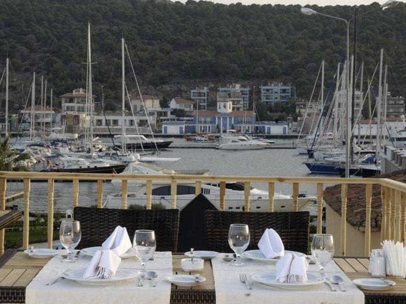 Cesme Kanuni Kervansaray Historical Hotel Kültér fotó