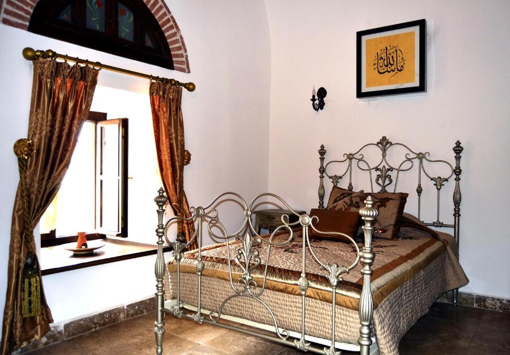 Cesme Kanuni Kervansaray Historical Hotel Szoba fotó