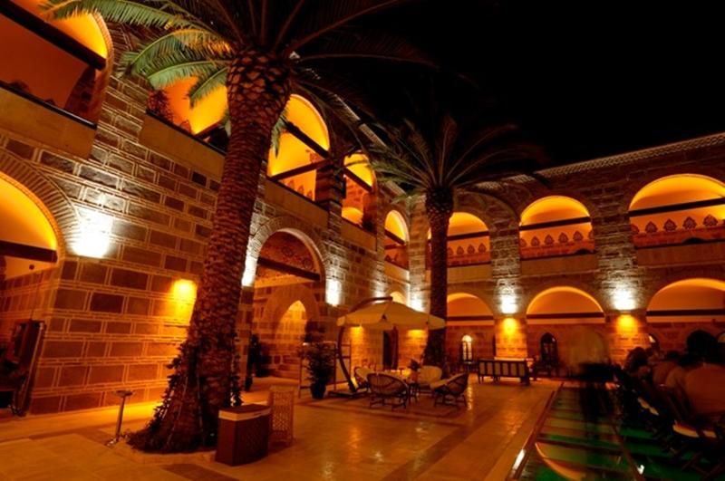 Cesme Kanuni Kervansaray Historical Hotel Kültér fotó
